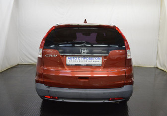 Подержанный автомобиль Honda CR-V 2012 года (6 фото)