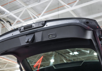 Подержанный автомобиль Volvo XC40 2019 года (22 фото)