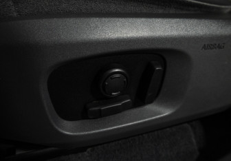 Подержанный автомобиль Land Rover Range Rover Evoque 2016 года (18 фото)