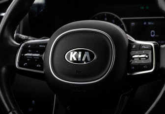 Подержанный автомобиль Kia Sorento 2021 года (11 фото)