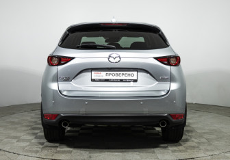 Подержанный автомобиль Mazda CX-5 2018 года (6 фото)