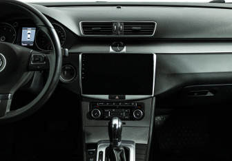 Подержанный автомобиль Volkswagen Passat Sedan 2011 года (14 фото)