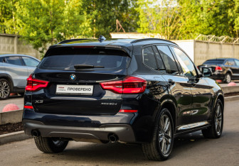 Подержанный автомобиль BMW X3 2021 года (6 фото)