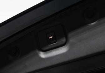 Подержанный автомобиль Nissan Pathfinder 2015 года (28 фото)