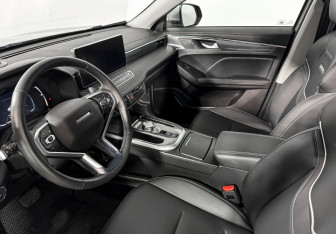 Подержанный автомобиль Haval Jolion 2023 года (9 фото)