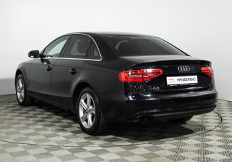 Подержанный автомобиль Audi A4 Sedan 2012 года (7 фото)
