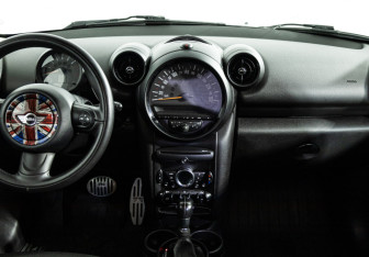 Подержанный автомобиль MINI Countryman 2014 года (14 фото)