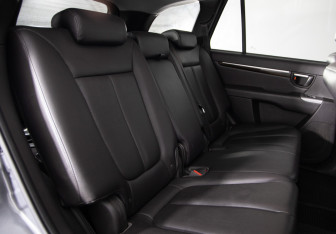 Подержанный автомобиль Hyundai Santa Fe 2011 года (12 фото)