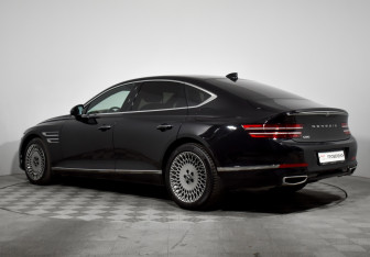 Подержанный автомобиль Genesis G80 2021 года (7 фото)