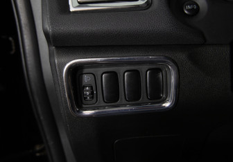 Подержанный автомобиль Mitsubishi ASX 2012 года (15 фото)