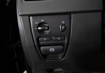 Подержанный автомобиль Volvo XC90 2008 года (17 фото)