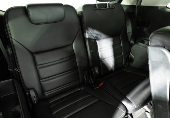 Подержанный автомобиль Kia Sorento 2018 года (10 фото)