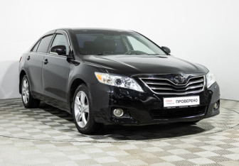 Подержанный автомобиль Toyota Camry Sedan 2010 года (3 фото)