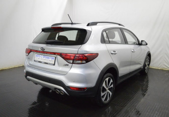 Подержанный автомобиль Kia Rio Hatchback 2020 года (5 фото)