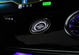 Подержанный автомобиль Mercedes-Benz AMG GT Liftback 2020 года (23 фото)