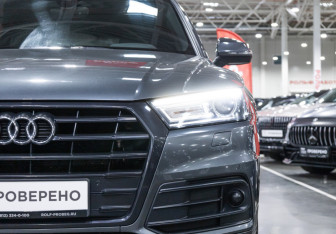 Подержанный автомобиль Audi Q5 2019 года (5 фото)