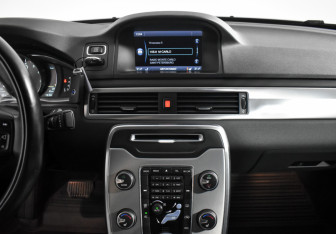 Подержанный автомобиль Volvo S80 2014 года (18 фото)
