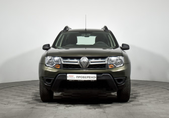 Подержанный автомобиль Renault Duster 2018 года (2 фото)