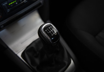 Подержанный автомобиль Skoda Octavia Liftback 2012 года (14 фото)