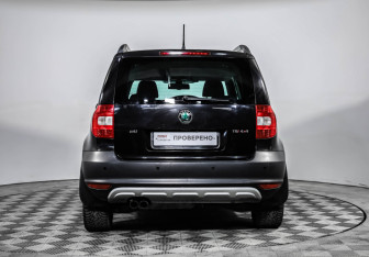 Подержанный автомобиль Skoda Yeti 2012 года (6 фото)