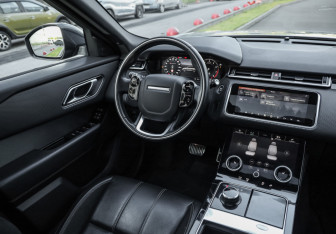 Подержанный автомобиль Land Rover Range Rover Velar 2019 года (13 фото)