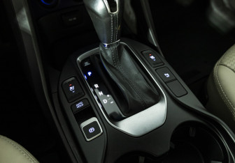 Подержанный автомобиль Hyundai Santa Fe 2014 года (24 фото)