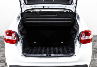 Подержанный автомобиль LADA (ВАЗ) Granta Liftback 2023 года (18 фото)