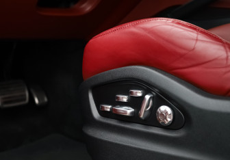 Подержанный автомобиль Porsche Cayenne 2021 года (29 фото)