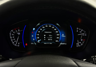 Подержанный автомобиль Hyundai Santa Fe 2019 года (17 фото)