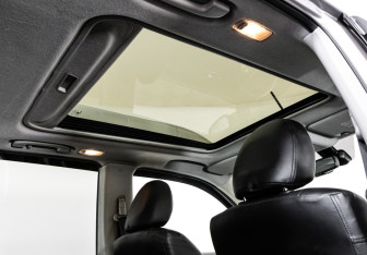 Подержанный автомобиль Nissan X-Trail 2011 года (16 фото)
