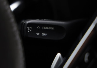 Подержанный автомобиль Porsche Macan 2015 года (15 фото)