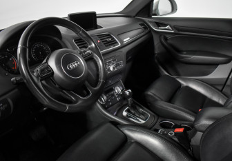 Подержанный автомобиль Audi Q3 2012 года (9 фото)