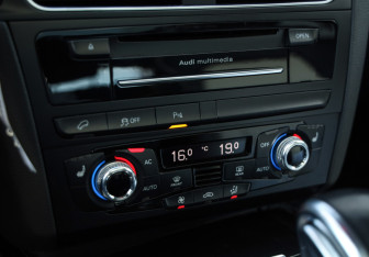 Подержанный автомобиль Audi Q5 2012 года (17 фото)