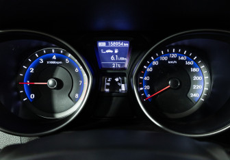 Подержанный автомобиль Hyundai i30 Hatchback 2013 года (12 фото)