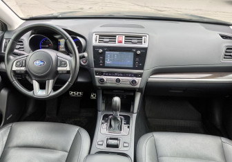 Подержанный автомобиль Subaru Outback Wagon 2015 года (17 фото)