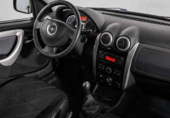 Подержанный автомобиль LADA (ВАЗ) Largus Wagon 2019 года (9 фото)