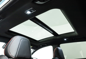 Подержанный автомобиль Geely Coolray 2023 года (16 фото)