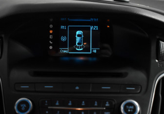 Подержанный автомобиль Ford Focus Hatchback 2015 года (17 фото)