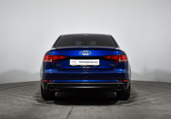 Подержанный автомобиль Audi A4 Sedan 2015 года (6 фото)