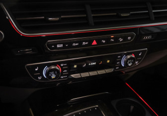 Подержанный автомобиль Audi Q7 2018 года (22 фото)