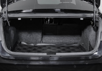 Подержанный автомобиль Volkswagen Jetta Sedan 2017 года (32 фото)