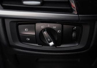 Подержанный автомобиль BMW X5 2016 года (26 фото)