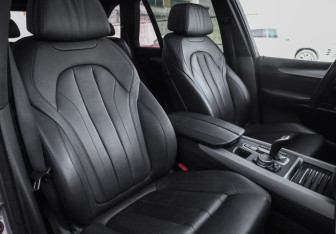 Подержанный автомобиль BMW X5 2016 года (33 фото)