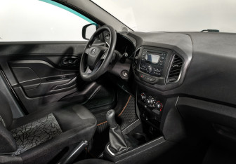 Подержанный автомобиль LADA (ВАЗ) XRAY 2017 года (13 фото)
