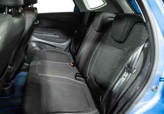 Подержанный автомобиль Renault Kaptur 2017 года (10 фото)