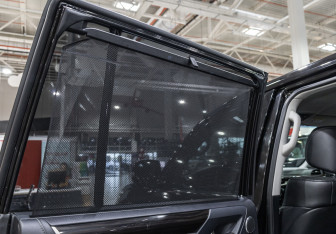 Подержанный автомобиль Lexus LX 2015 года (27 фото)