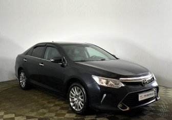 Подержанный автомобиль Toyota Camry Sedan 2017 года (2 фото)