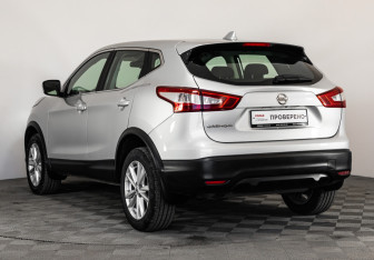 Подержанный автомобиль Nissan Qashqai 2018 года (7 фото)
