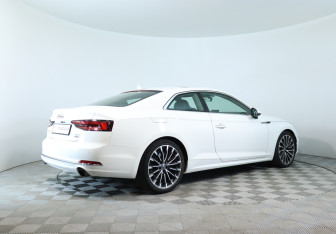 Подержанный автомобиль Audi A5 Coupe 2017 года (5 фото)