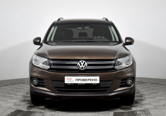 Подержанный автомобиль Volkswagen Tiguan 2015 года (2 фото)